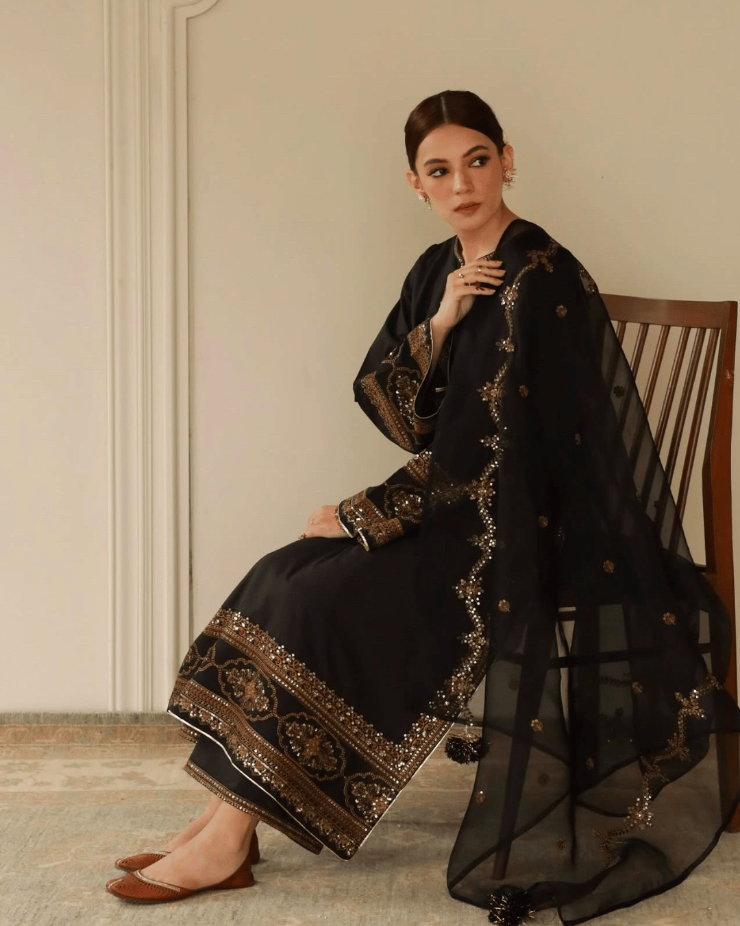 Royal Black Attire – 3 Piece Stitched Suit