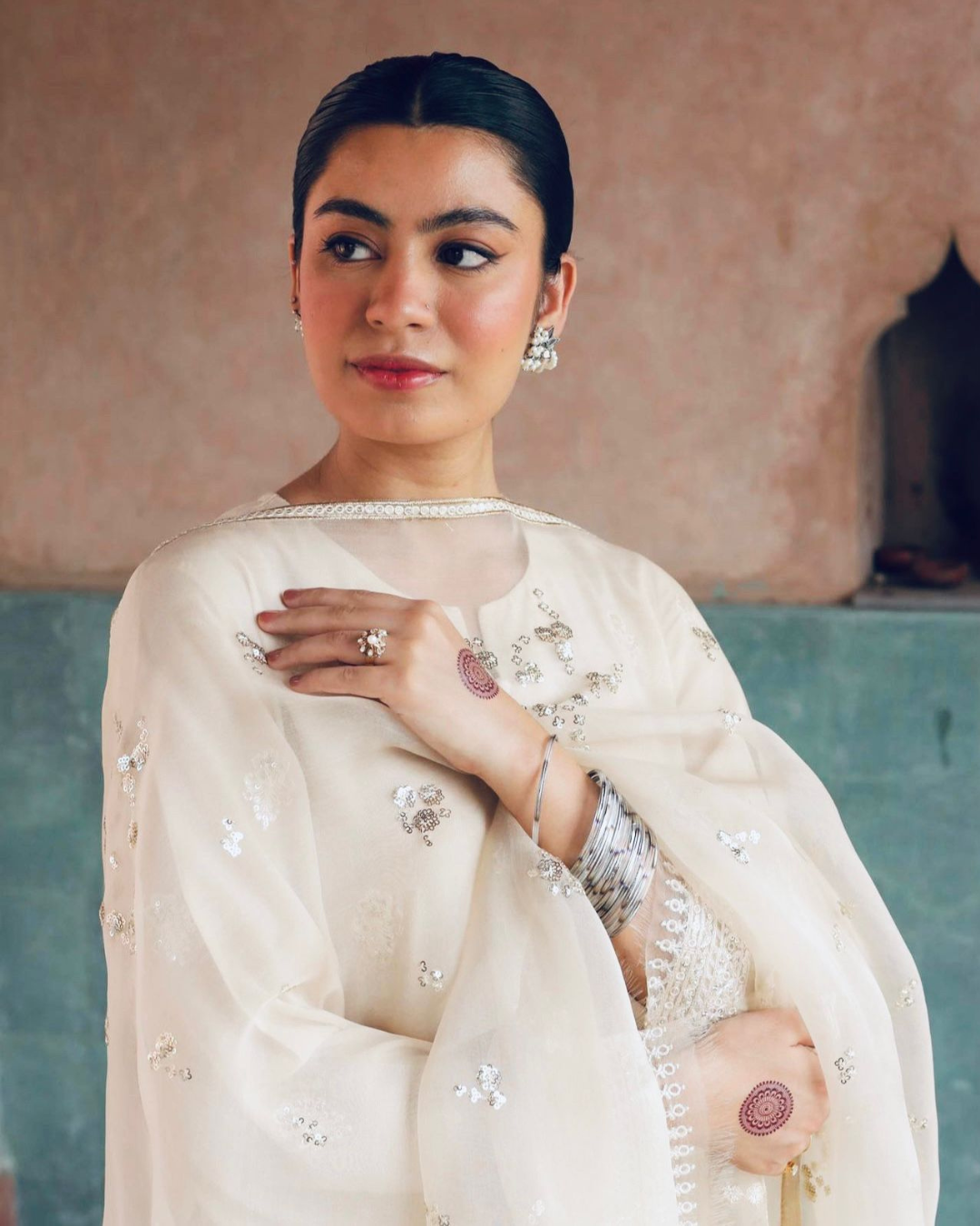 MAHJBEEN 3-PIECE STITCHED OUTFIT