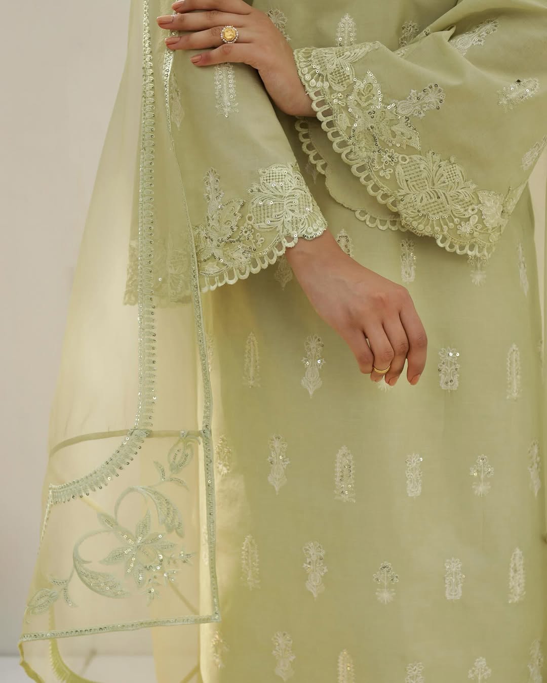 BAAD E SABA 3-PIECE STITCHED OUTFIT