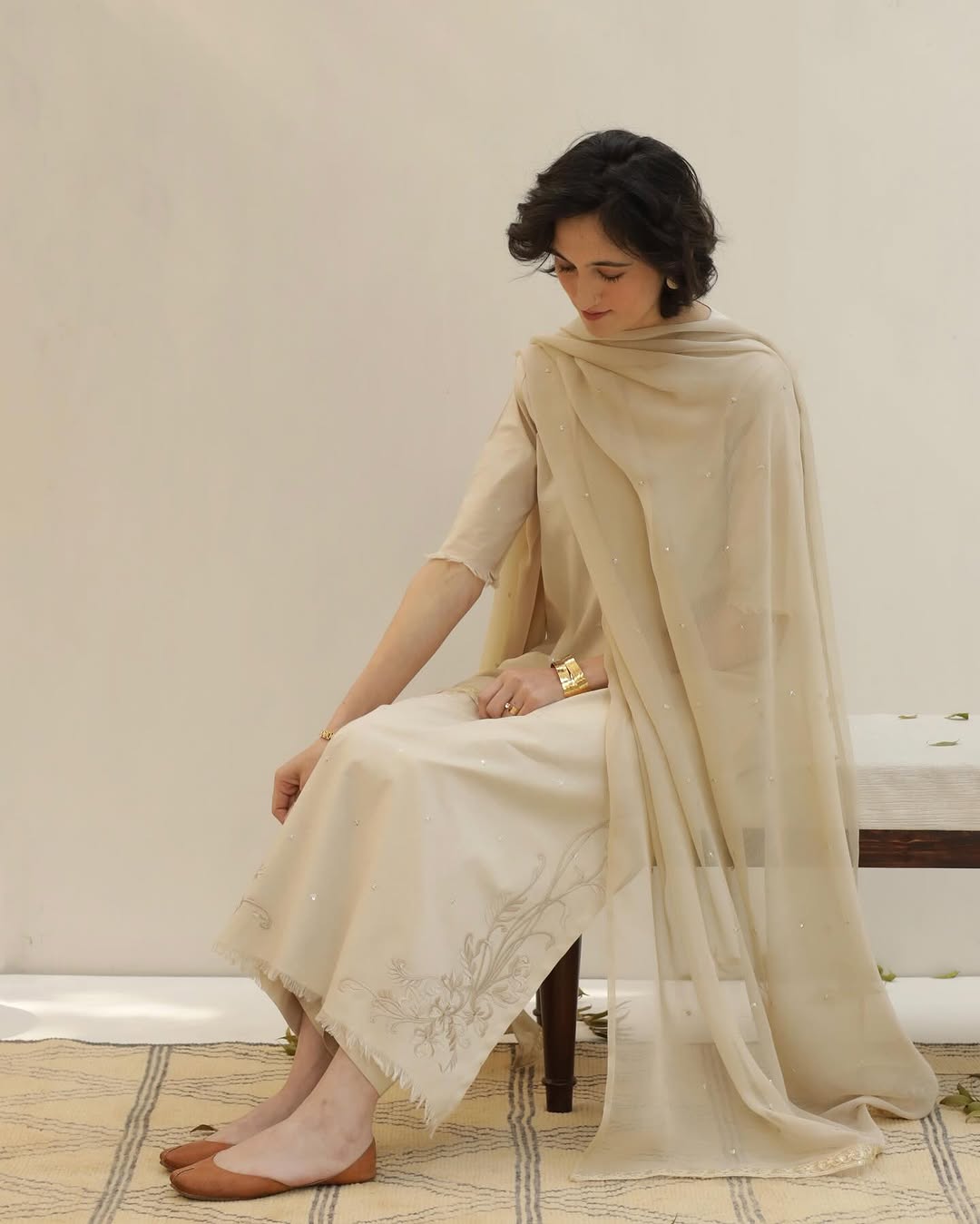 Ethereal Ivory Breeze – Premium Stitched 3-Piece Suit