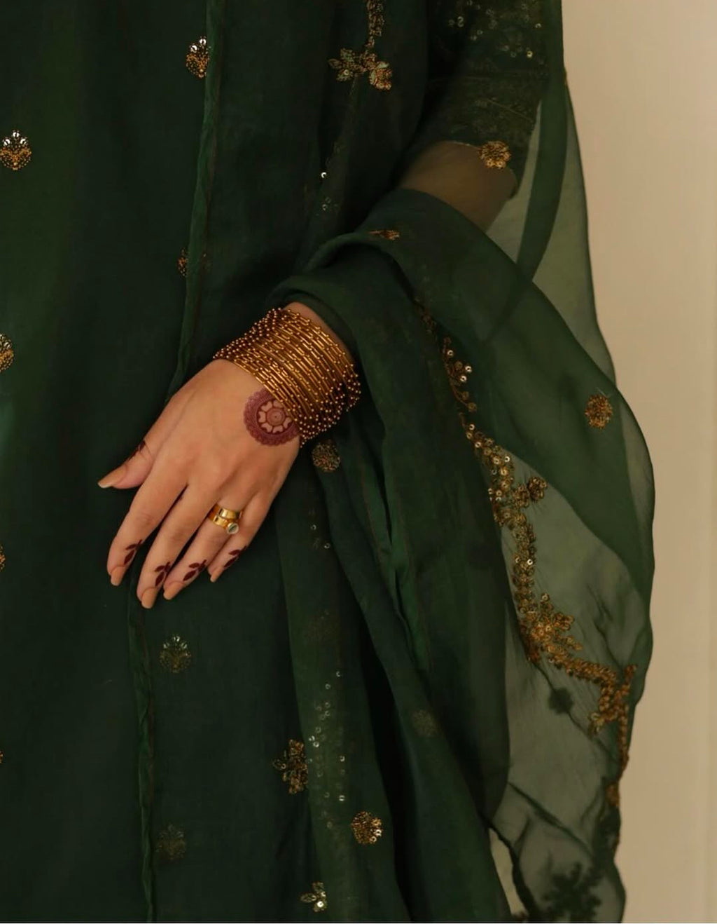 Gul-e-Sabz | 3 PIECE STITCHED SUIT