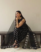 Noor-e-Sahar | 3-piece Stitched Suit