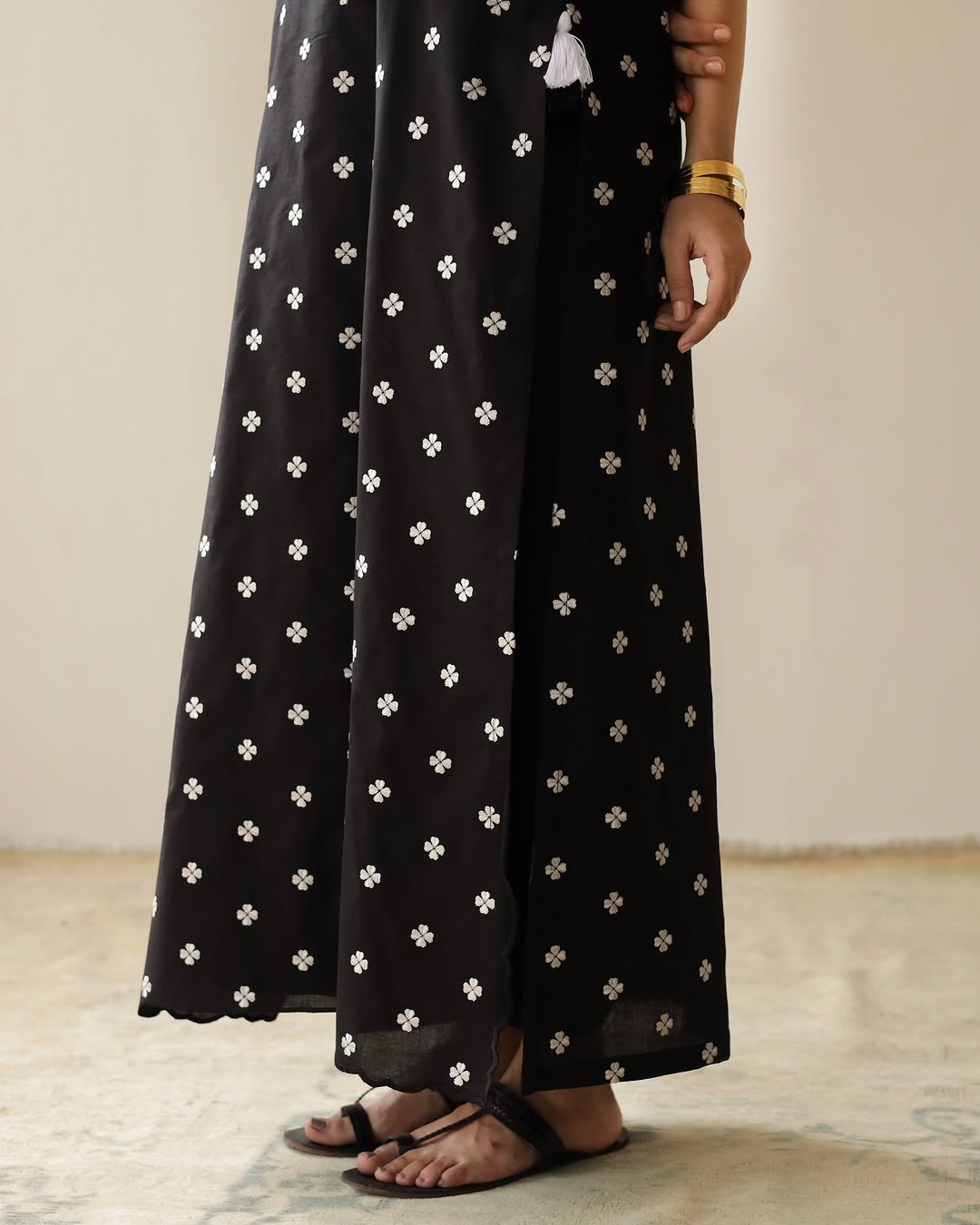 Noor-e-Sahar | 3-piece Stitched Suit