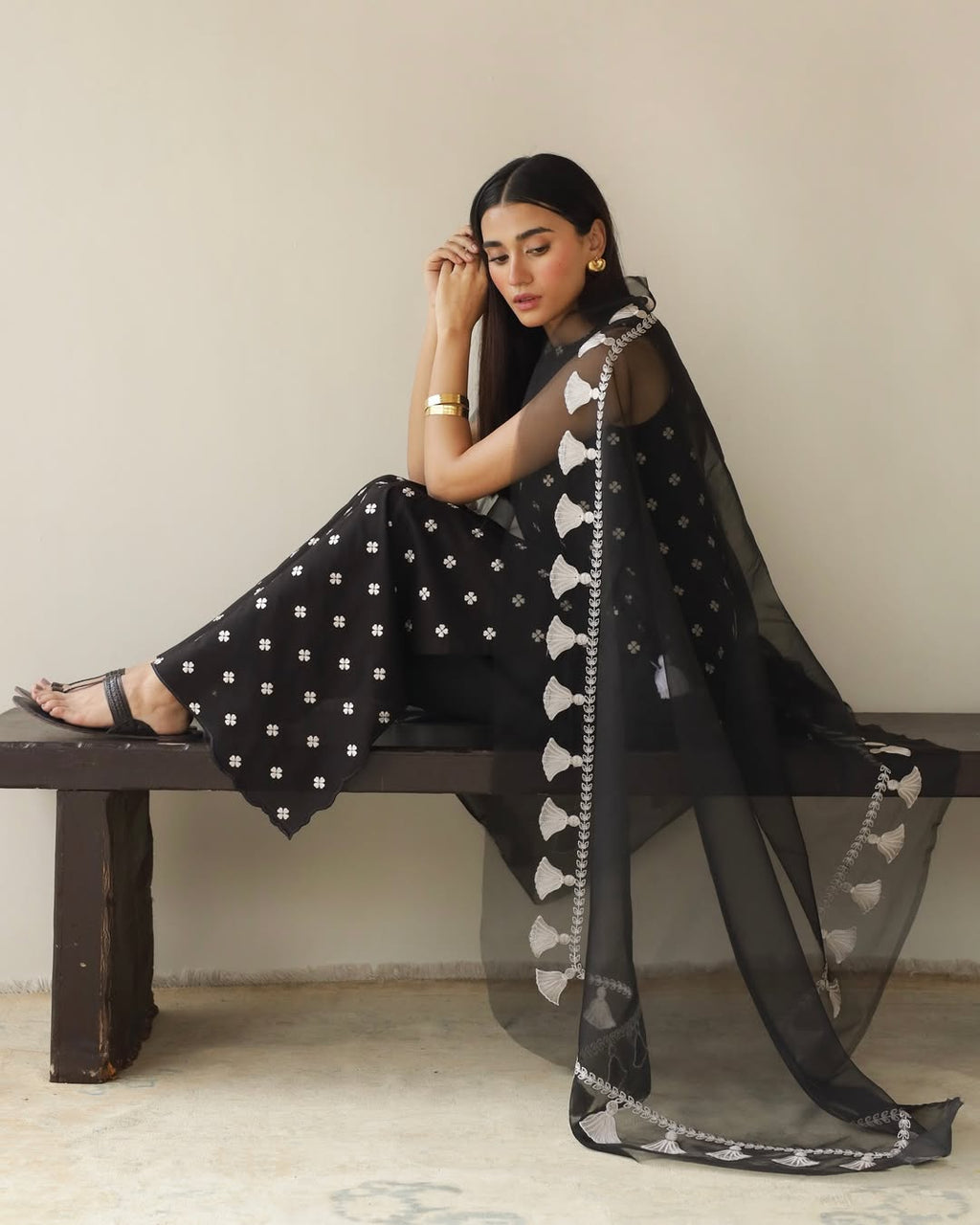 Noor-e-Sahar | 3-piece Stitched Suit