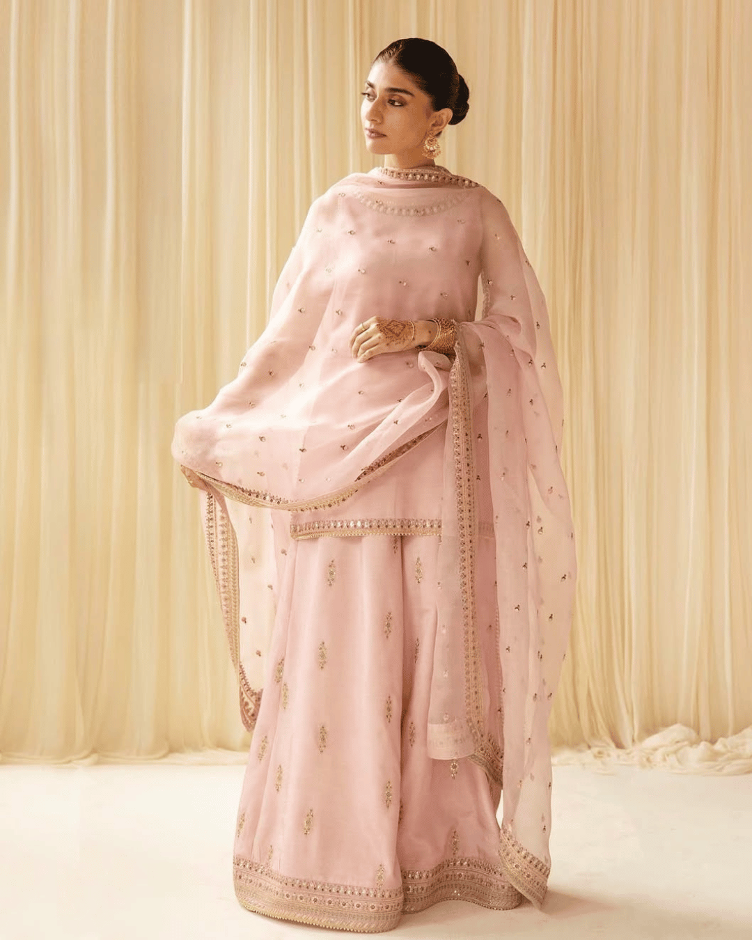 Royal Gulabi – Timeless Elegance