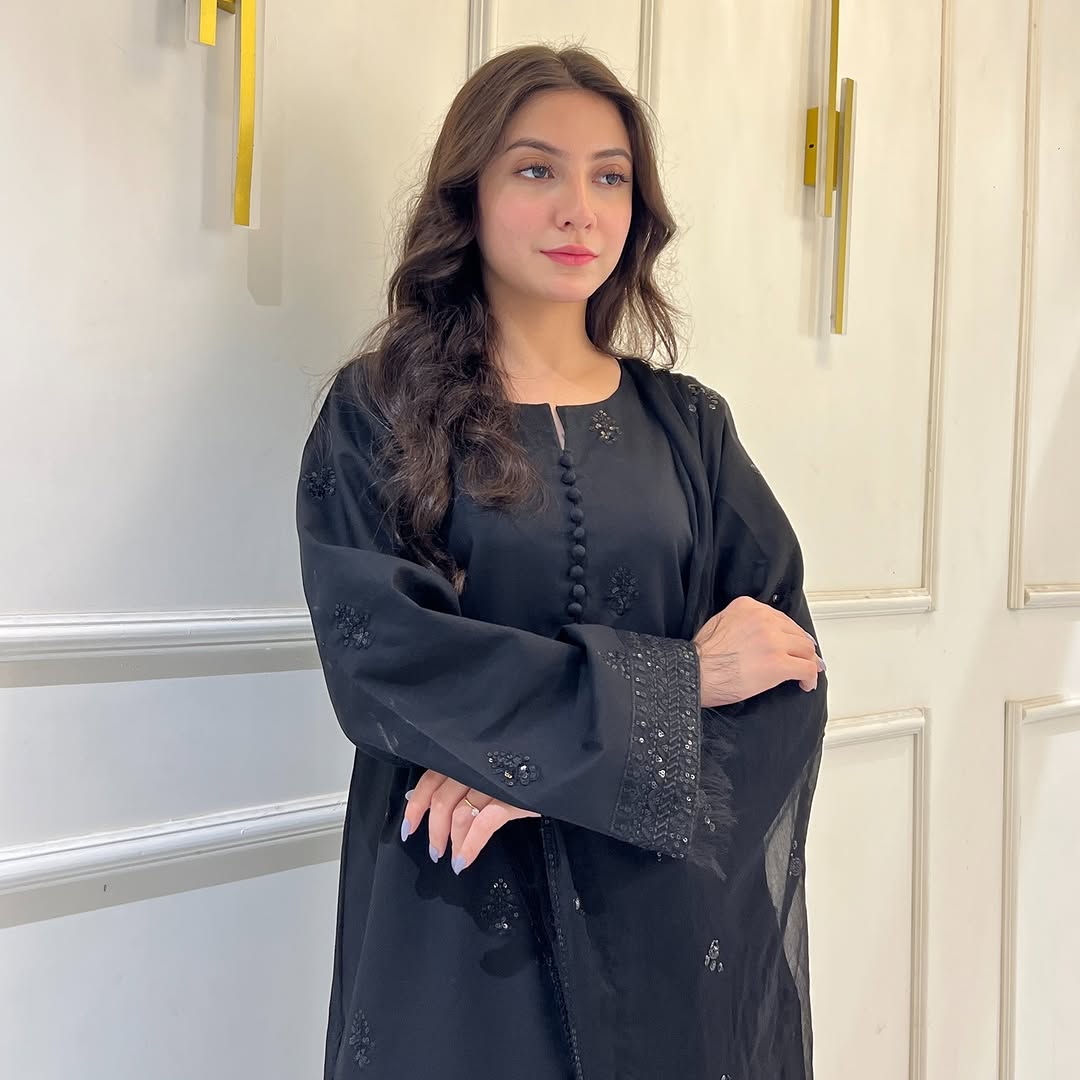 Mahjabeen — Black 3 PIECE STITCHED SUIT